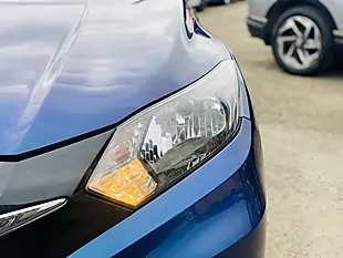 Used 2018 Honda Hr-V S Blue - Interior and Exterior details 11