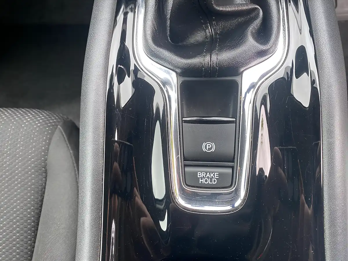Used 2018 Honda Hr-V S Blue - Interior and Exterior details 16
