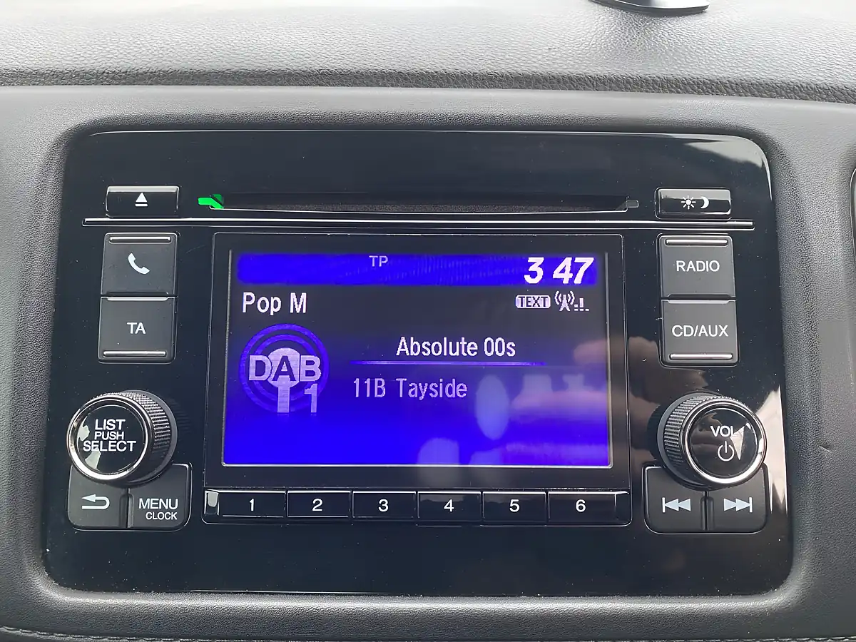 Used 2018 Honda Hr-V S Blue - Interior and Exterior details 17