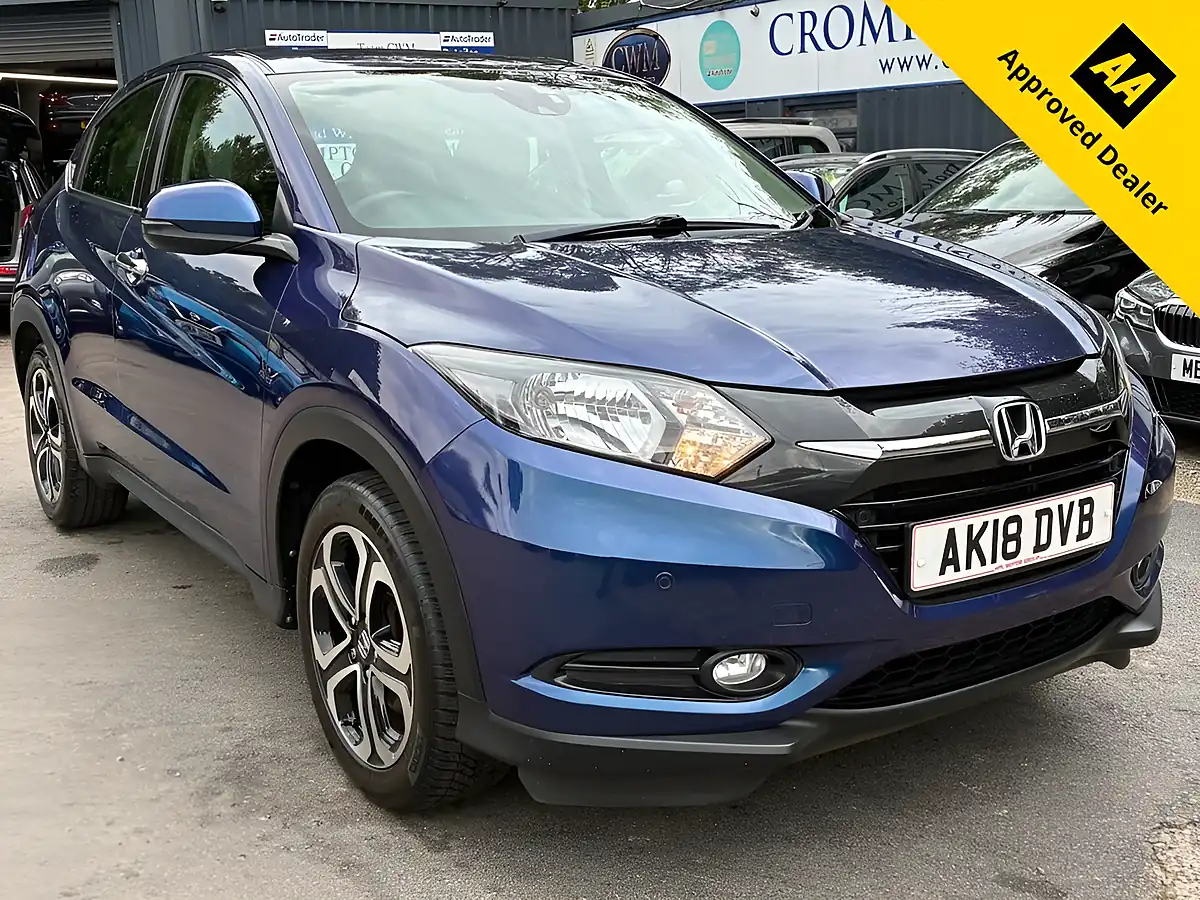 Used 2018 Honda Hr-V Se Blue - Front View