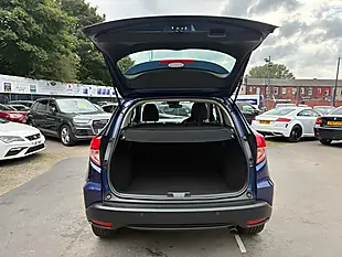 Used 2018 Honda Hr-V Se Blue - Interior and Exterior details 10