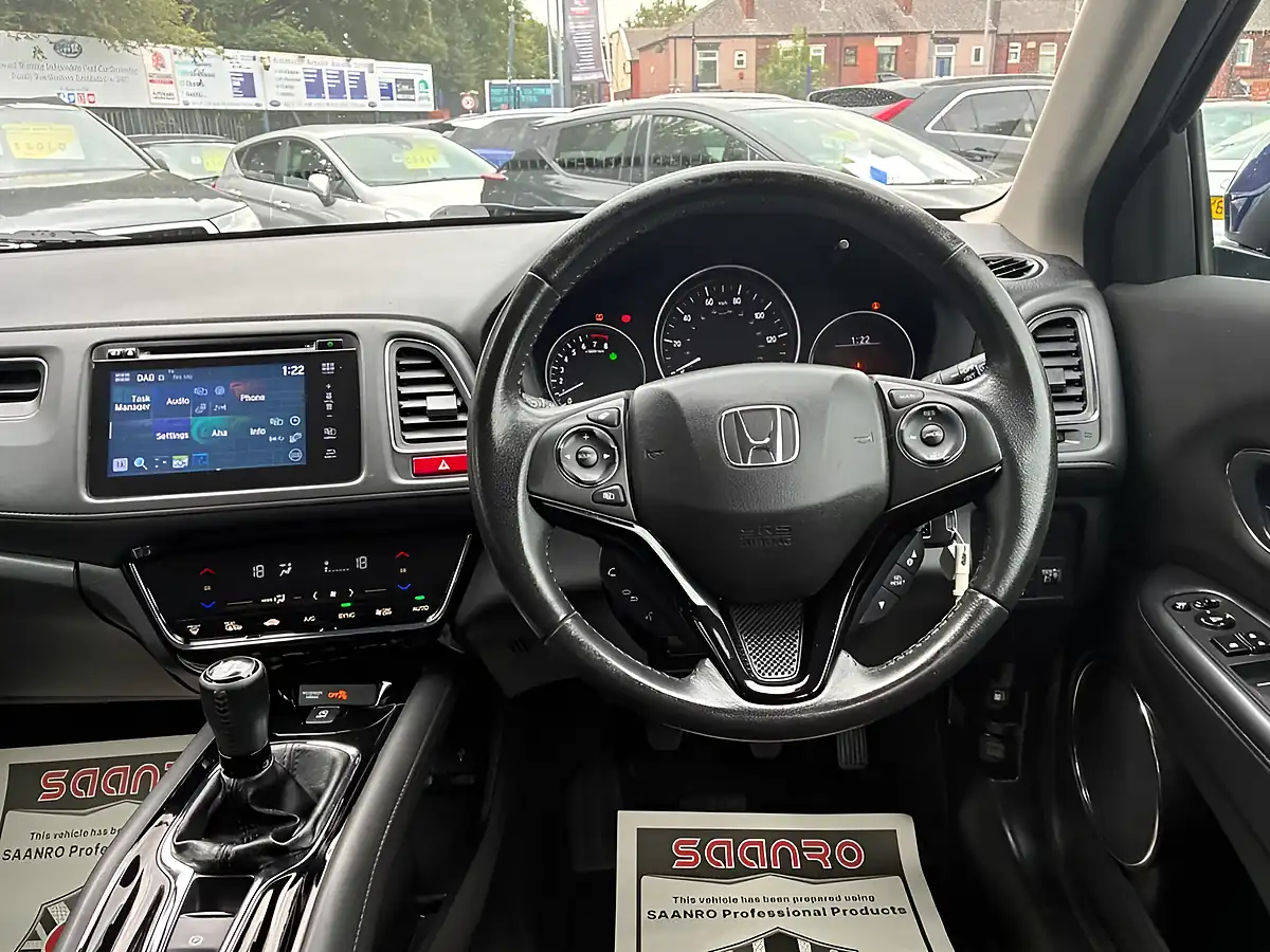 Used 2018 Honda Hr-V Se Blue - Interior and Exterior details 16