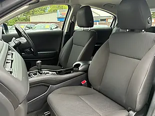 Used 2018 Honda Hr-V Se Blue - Interior and Exterior details 17