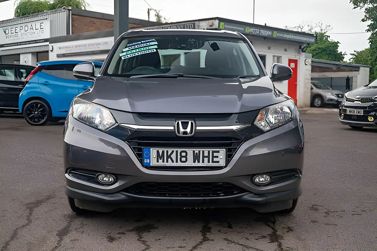 Used 2018 Honda Hr-V Se Modern Steel - Interior and Exterior details 3
