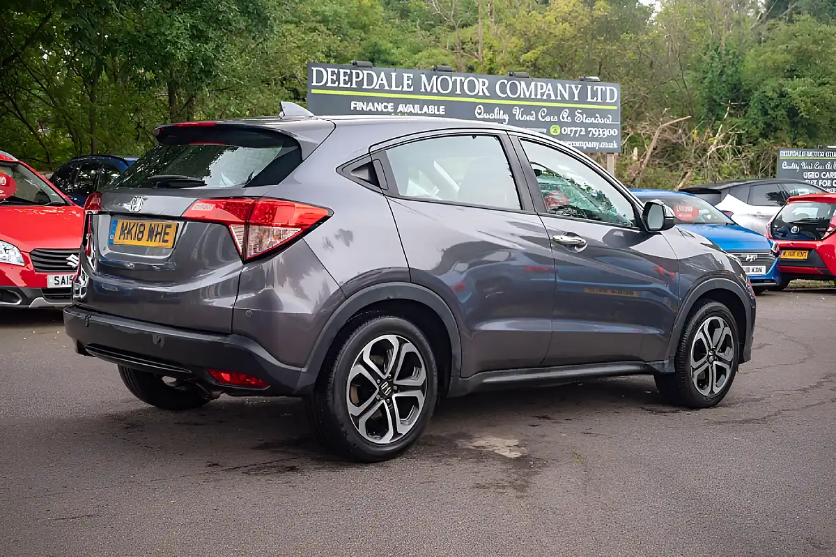 Used 2018 Honda Hr-V Se Modern Steel - Interior and Exterior details 8