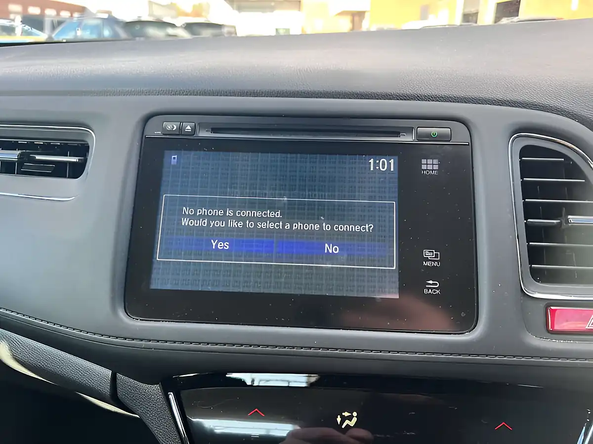 Used 2018 Honda Hr-V Se Navi Blue - Interior and Exterior details 17