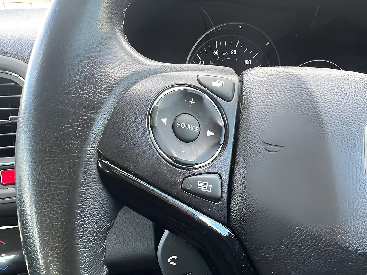 Used 2018 Honda Hr-V Se Navi Blue - Interior and Exterior details 18