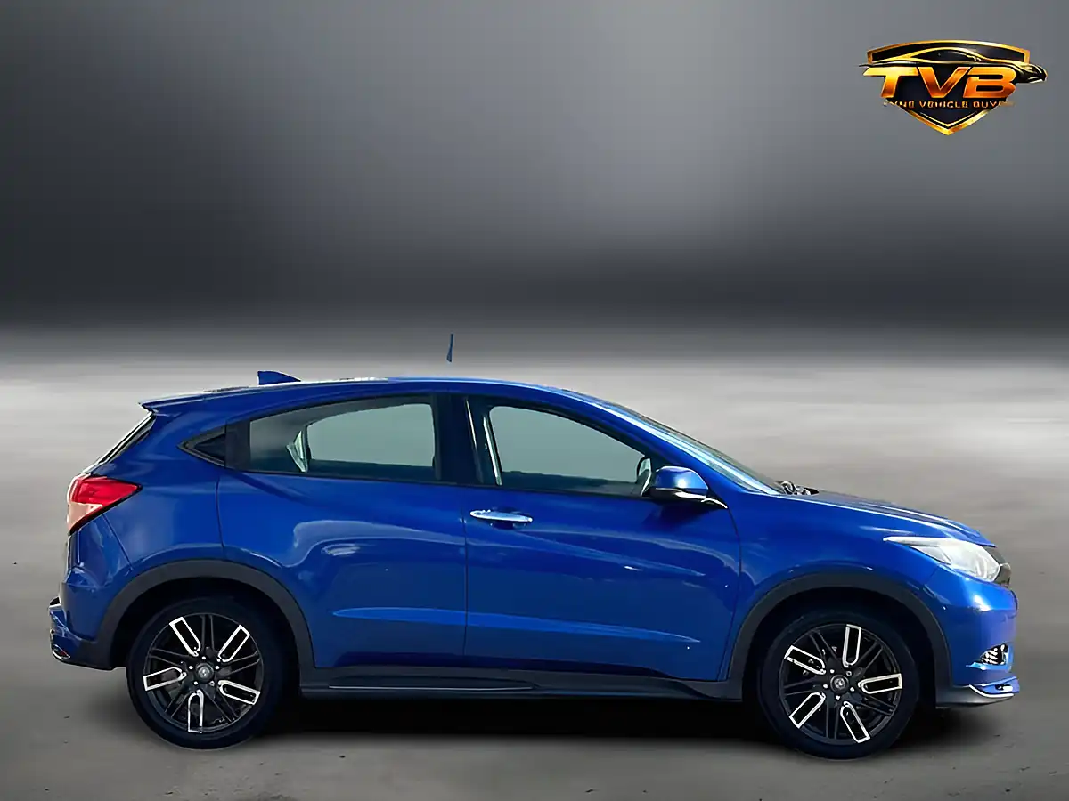 Used 2018 Honda Hr-V Se Navi Blue - Interior and Exterior details 2
