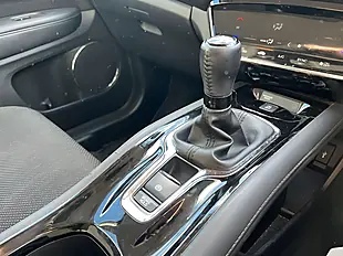 Used 2018 Honda Hr-V Se Navi Blue - Interior and Exterior details 7