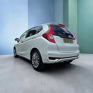 Used 2018 Honda Jazz Ex Navigation Alpine White - Interior and Exterior details 10