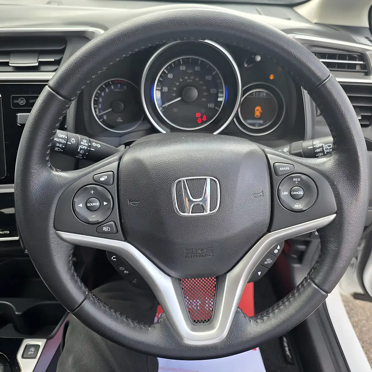 Used 2018 Honda Jazz Ex Navigation Alpine White - Interior and Exterior details 13