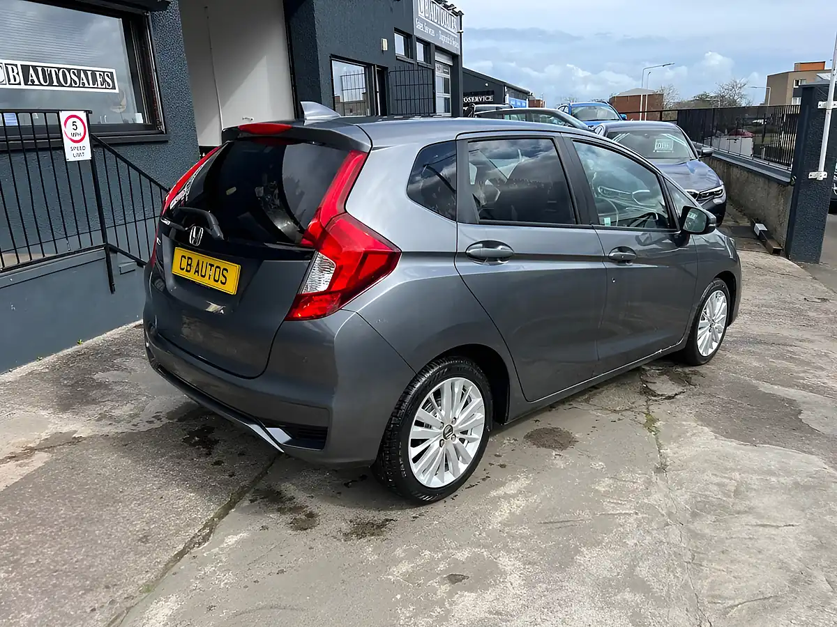 Used 2018 Honda Jazz Ex Shining Grey - Interior and Exterior details 5