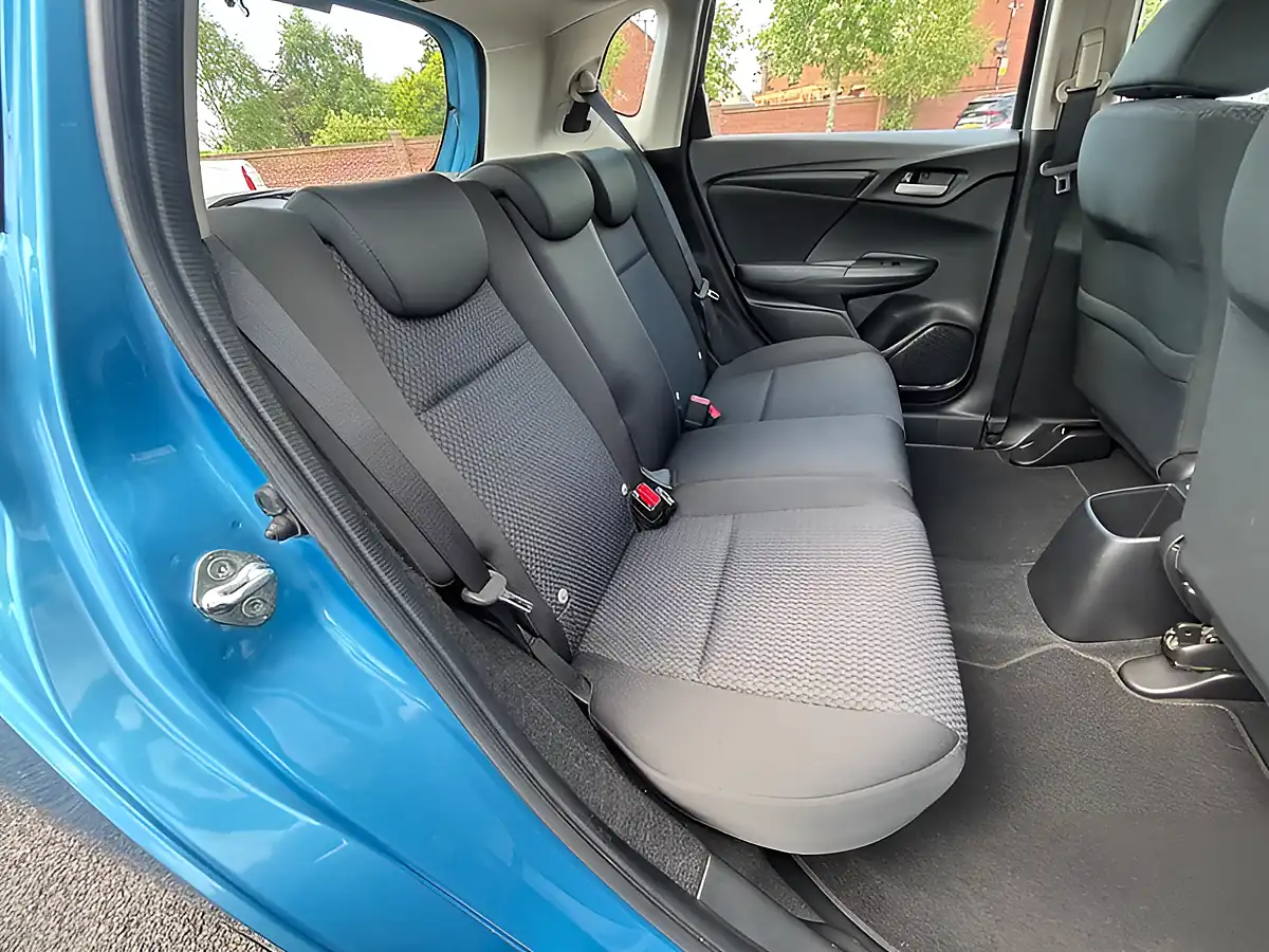 Used 2018 Honda Jazz S Electric Blue - Interior and Exterior details 16