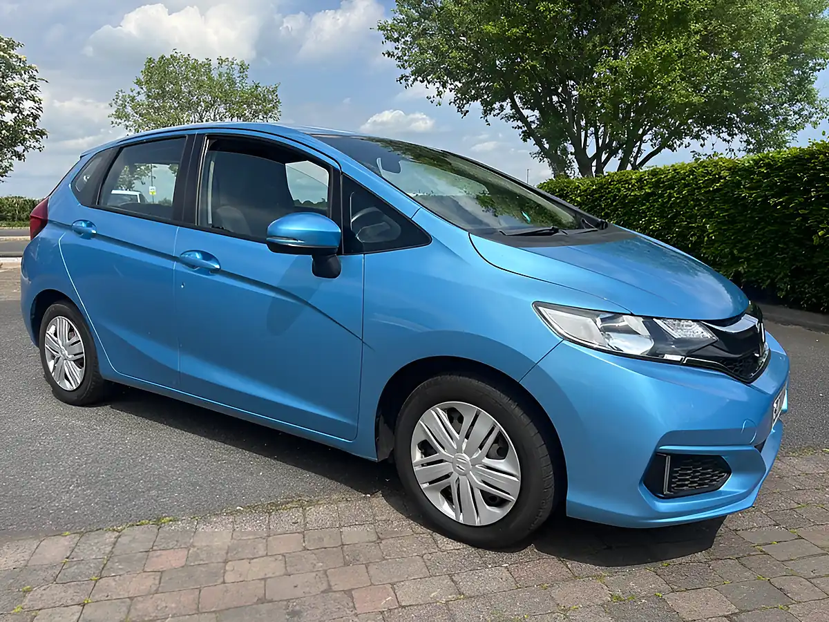 Used 2018 Honda Jazz S Electric Blue - Interior and Exterior details 4
