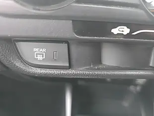 Used 2018 Honda Jazz S Silver - Interior and Exterior details 15