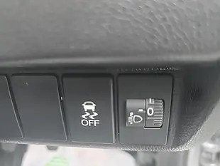 Used 2018 Honda Jazz S Silver - Interior and Exterior details 17