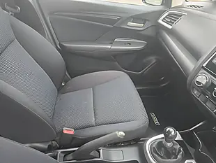Used 2018 Honda Jazz S Silver - Interior and Exterior details 18