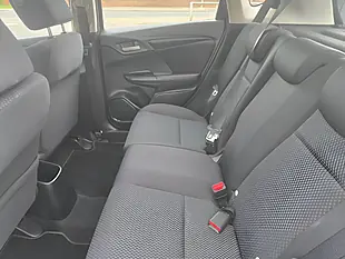 Used 2018 Honda Jazz S Silver - Interior and Exterior details 20