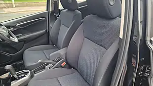 Used 2018 Honda Jazz Se Black - Interior and Exterior details 6