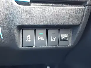 Used 2018 Honda Jazz Se Blue - Interior and Exterior details 16