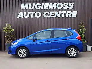 Used 2018 Honda Jazz Se Blue - Interior and Exterior details 4