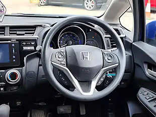 Used 2018 Honda Jazz Se Blue - Interior and Exterior details 8