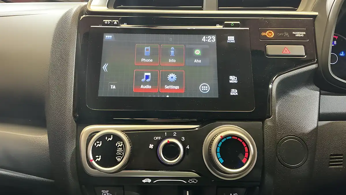 Used 2018 Honda Jazz Se Grey - Interior and Exterior details 10