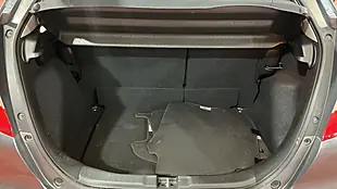 Used 2018 Honda Jazz Se Grey - Interior and Exterior details 11