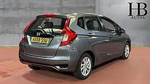 Used 2018 Honda Jazz Se Grey - Interior and Exterior details 5