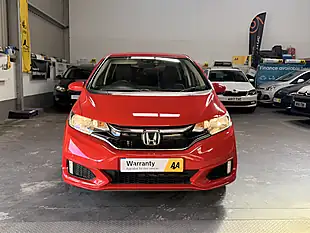 Used 2018 Honda Jazz Se Navi Red - Interior and Exterior details 4