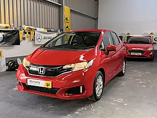 Used 2018 Honda Jazz Se Navi Red - Interior and Exterior details 7
