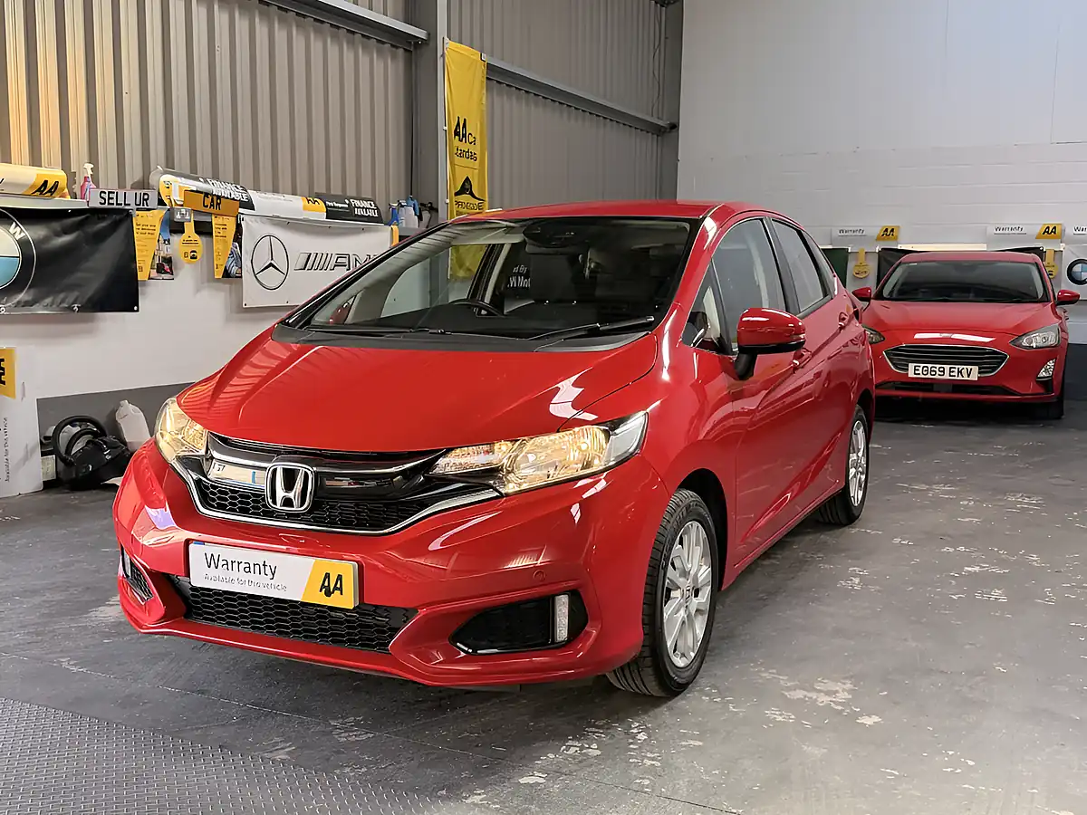 Used 2018 Honda Jazz Se Navi Red - Interior and Exterior details 7