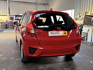 Used 2018 Honda Jazz Se Navi Red - Interior and Exterior details 9