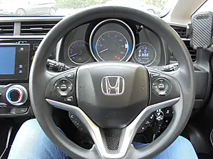 Used 2018 Honda Jazz Se Red - Interior and Exterior details 12