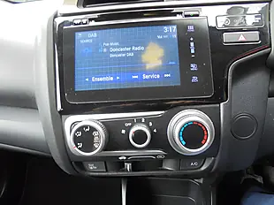 Used 2018 Honda Jazz Se Red - Interior and Exterior details 13