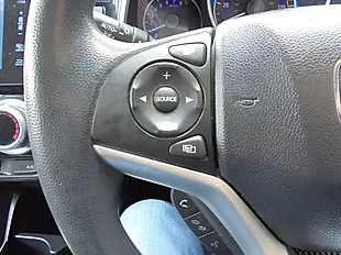 Used 2018 Honda Jazz Se Red - Interior and Exterior details 14