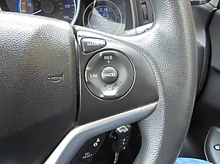 Used 2018 Honda Jazz Se Red - Interior and Exterior details 15