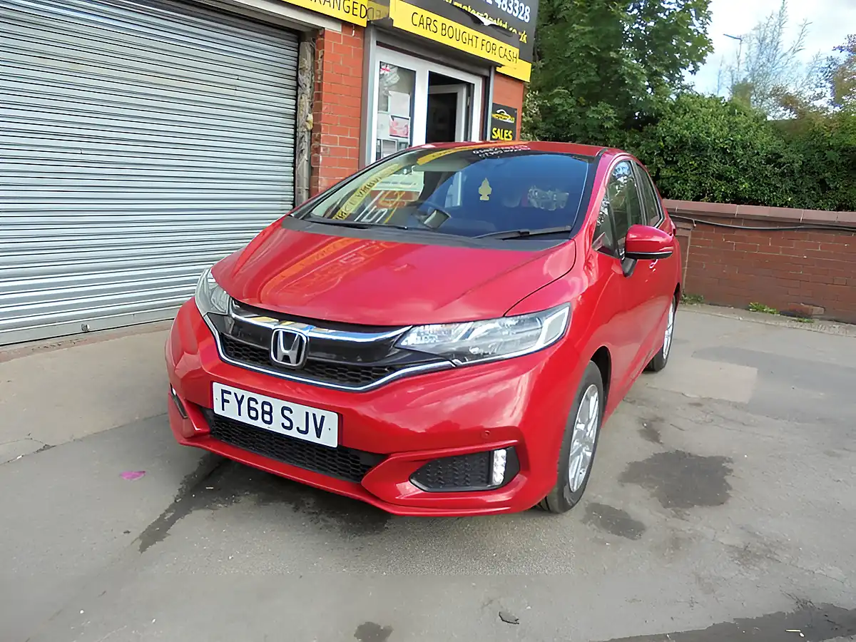 Used 2018 Honda Jazz Se Red - Interior and Exterior details 2
