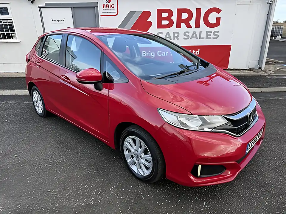 Used 2018 Honda Jazz Se Red - Front View