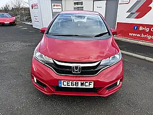 Used 2018 Honda Jazz Se Red - Interior and Exterior details 4