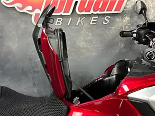 Used 2018 Honda NC750X Red - Interior and Exterior details 13