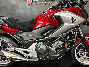 Used 2018 Honda NC750X Red - Interior and Exterior details 8
