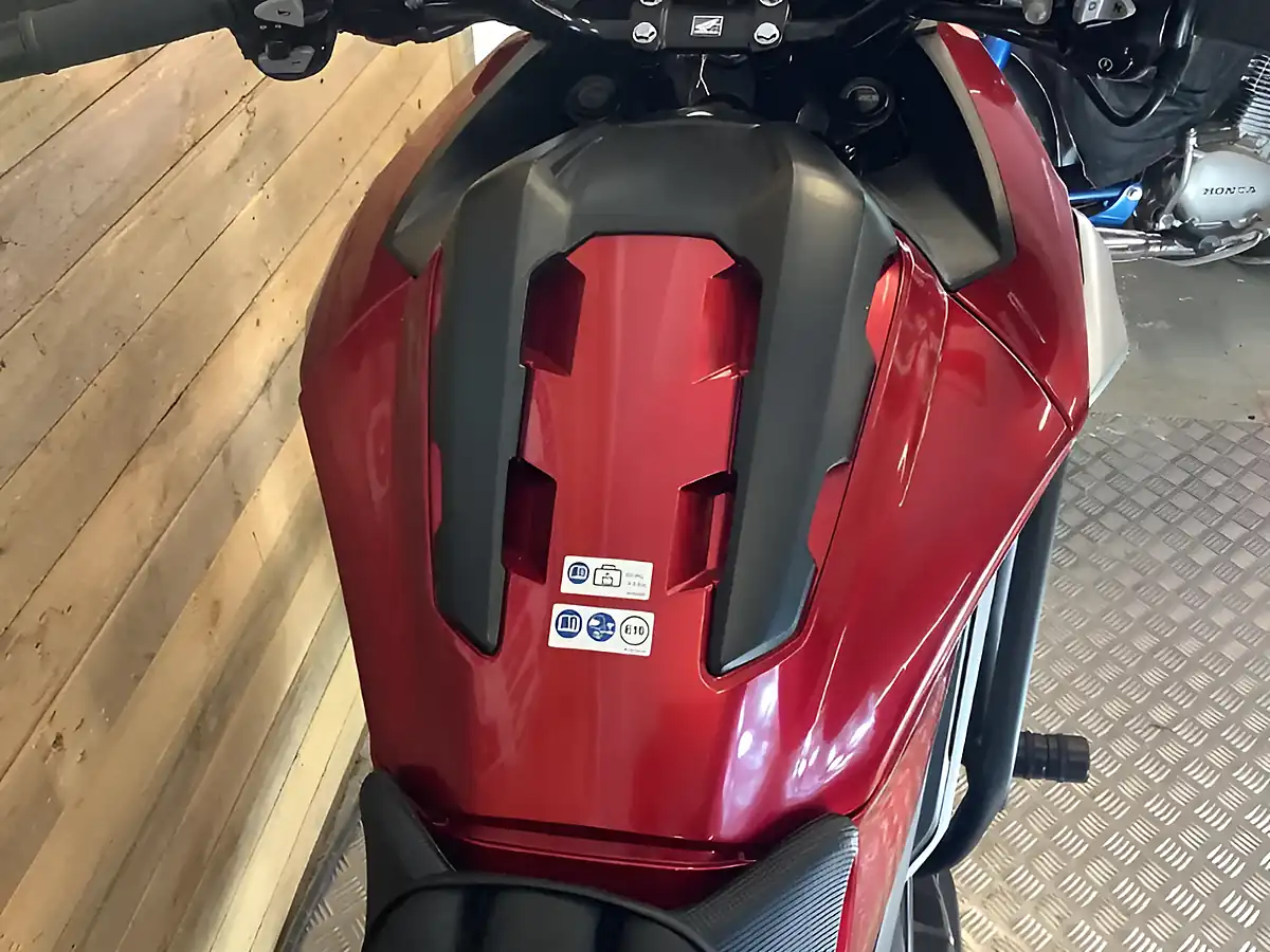 Used 2018 Honda NC750X Red - Interior and Exterior details 13