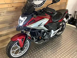 Used 2018 Honda NC750X Red - Interior and Exterior details 3