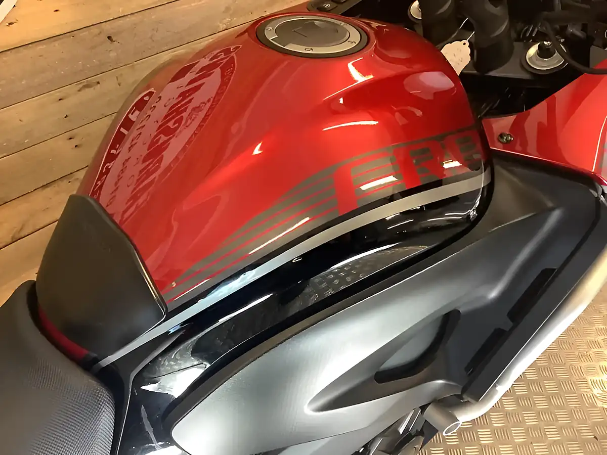 Used 2018 Honda Vfr Adventure Touring Red - Interior and Exterior details 10