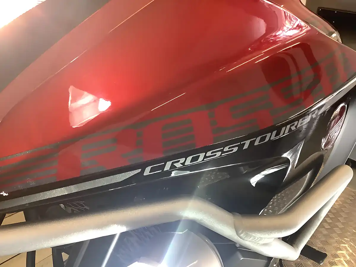 Used 2018 Honda Vfr Adventure Touring Red - Interior and Exterior details 11