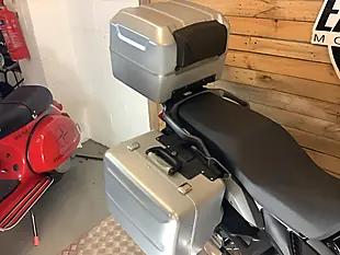 Used 2018 Honda Vfr Adventure Touring Red - Interior and Exterior details 18