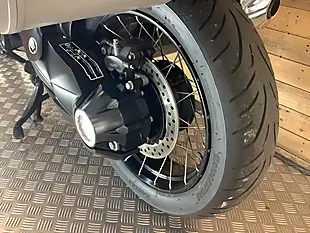 Used 2018 Honda Vfr Adventure Touring Red - Interior and Exterior details 19
