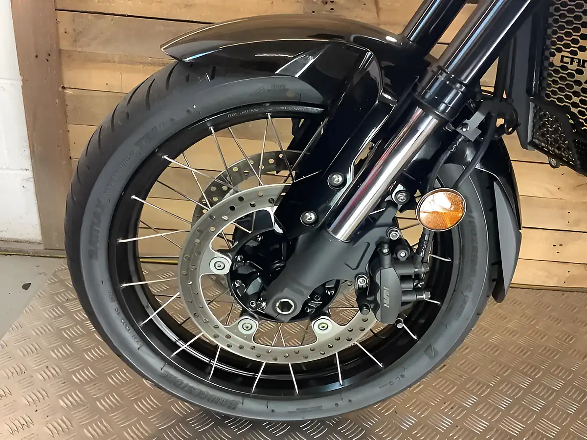 Used 2018 Honda Vfr Adventure Touring Red - Interior and Exterior details 20