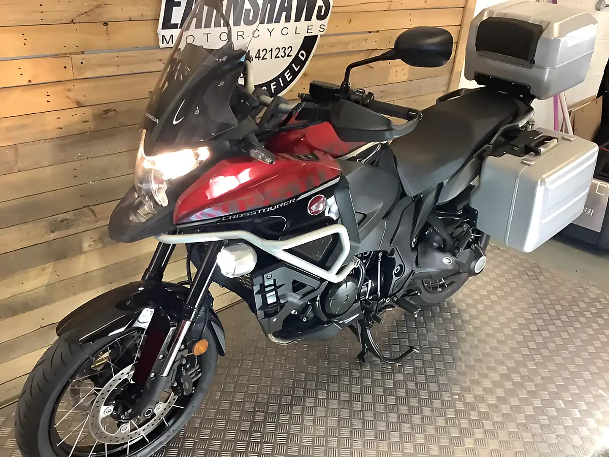 Used 2018 Honda Vfr Adventure Touring Red - Interior and Exterior details 3